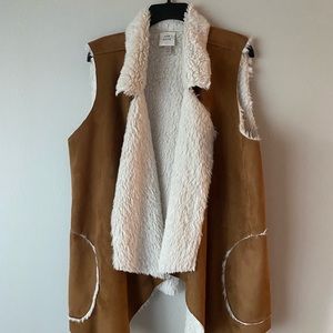 Knox Rose Faux Fur Vest